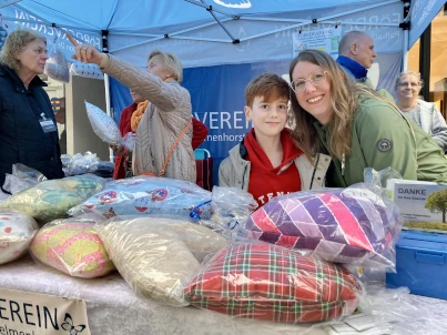 Der fertig aufgebaute Stand des Förderverein Palliativstation Delmenhorst e.V. vom Kartoffelfest 2025